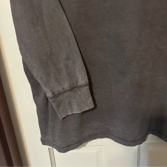 Aerie Charcoal Long Sleeve Top Graphics Tis The Season (To Be Together) Size Med - Picture 4 of 12